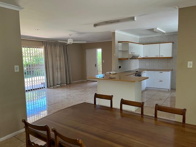 3 Bedroom Property for Sale in Somerset West Western Cape